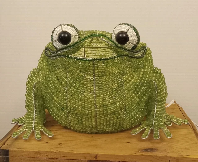 BEADWORX Grassroots Fat FROG Glass Bead Handmade Wire Sculpture w/ light 11"