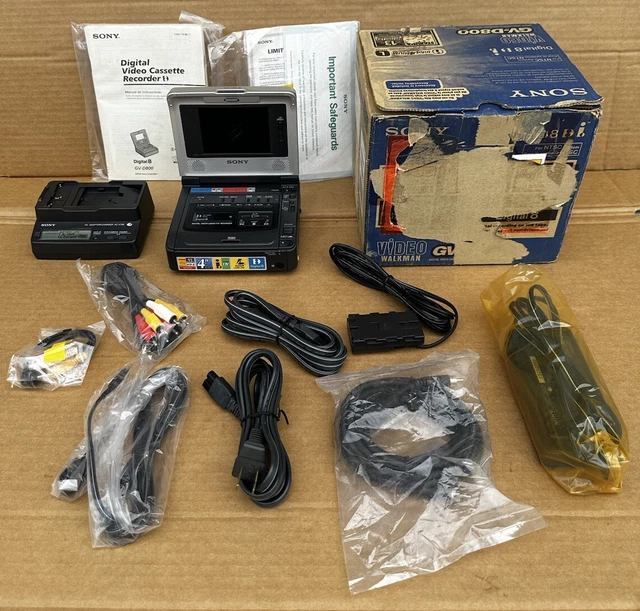 FOR PARTS !!!  SONY GV-D800 Digital Videocassette Recorder Digital8 LCD monitor