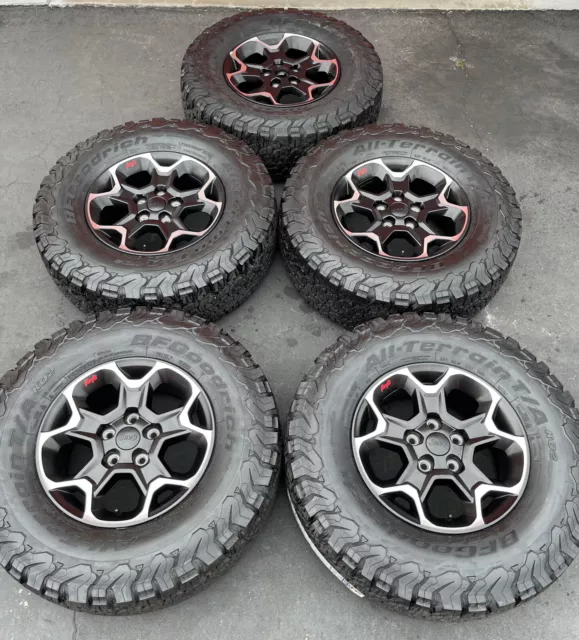 Set of 5 17” Jeep Wrangler Rubicon OEM wheels tires new BFG KO2 TPMS Gladiator Set of 5 17” Jeep Wrangler Rubicon OEM wheels tires new BFG KO2 TPMS Gladiator