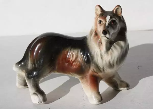 Border Collie Dog Figurine Statue Beautiful Ceramic Porcelain Vintage Unmarked -