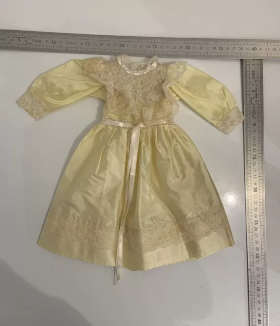 Belle Robe En Soie Et Dentelle Pour Poupee Ancienne Jumeau, Bru, Steiner, Sfbj