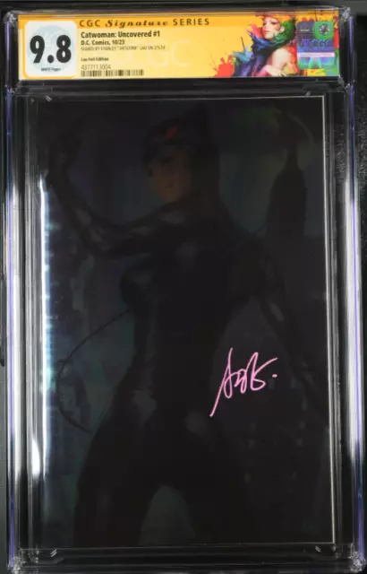 Catwoman: Uncovered #1 🔥Signed Stanley Artgerm Lau Foil Variant 🔥 CGC SS 9.8