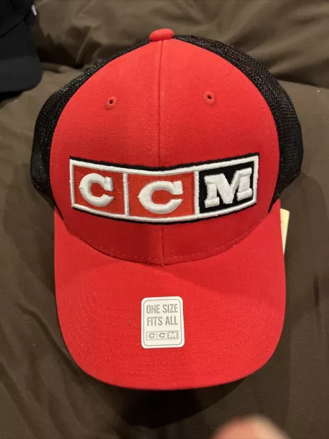 CCM Hockey Team CCM Mesh Back Trucker Cap Hat Black White EUC