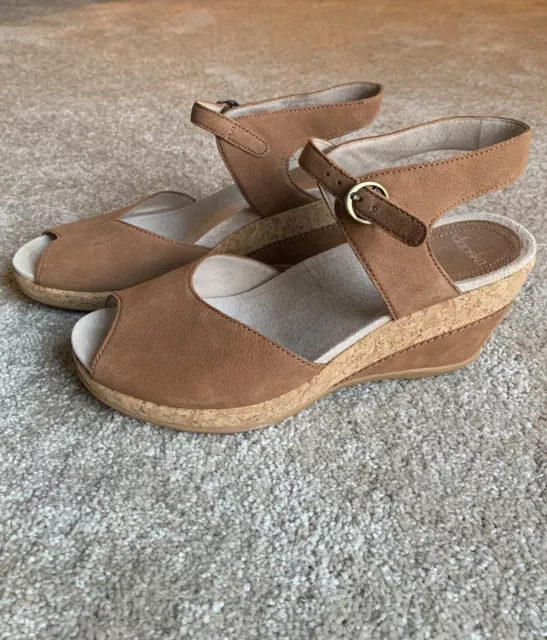 Dansko Charlotte Wedge Cork Sandals Camel Nubuck Leather Open Toe: 41