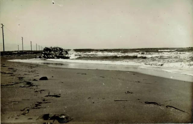 1928 PHOTO POSTCARD FRANCE FOS SUR MER La Plage