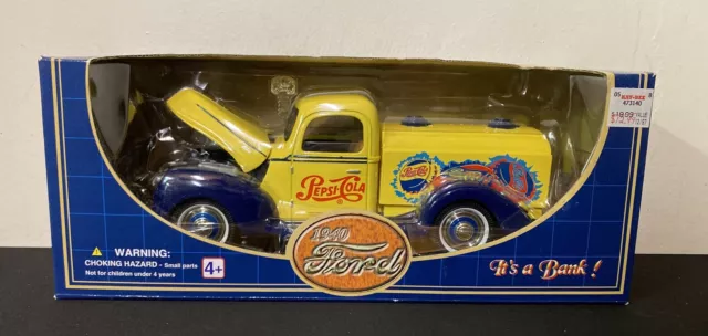 NIB Golden Wheel 1/18 Scale Diecast Pepsi Cola 1940 Ford Pickup Truck Bank Key