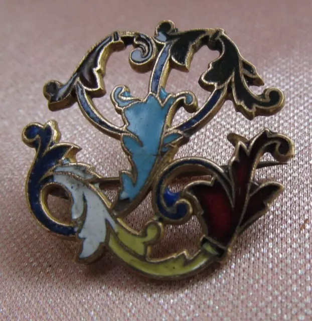 Broche ancienne en bronze émaillé multicolore lettre "L"