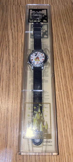 Vtg 80s Lorus-Seiko Mickey Mouse Disney Melody Watch a Small World v421-0020