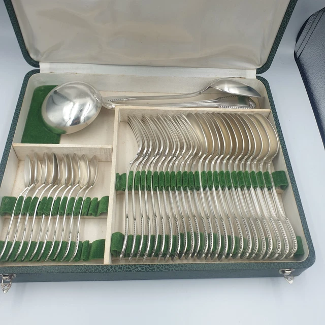 Boulenger Menagere Metal Argente 35 Pieces Modele Coquille Et Godrons
