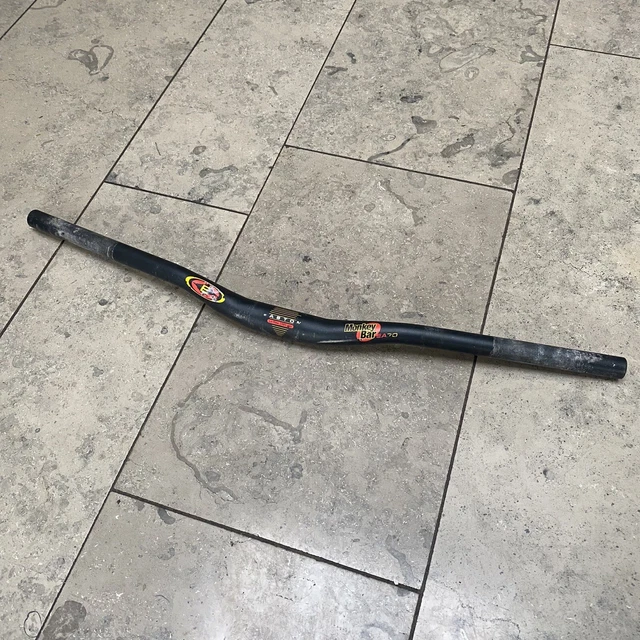 EASTON MONKEY BAR EA70 685mm Wide Lo-Rise Black Retro Handle Bars