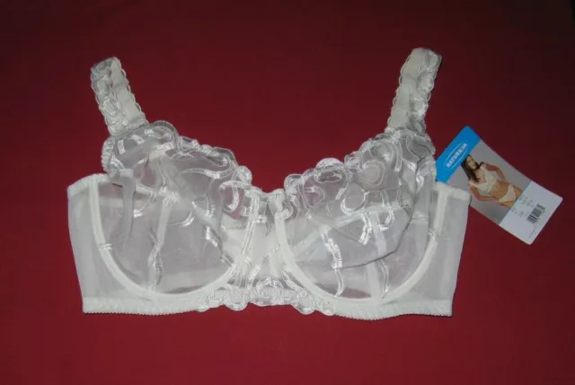 Marks & Spencer M&S Boutique underwired cream mix full cup bra size 28C,  BNWT
