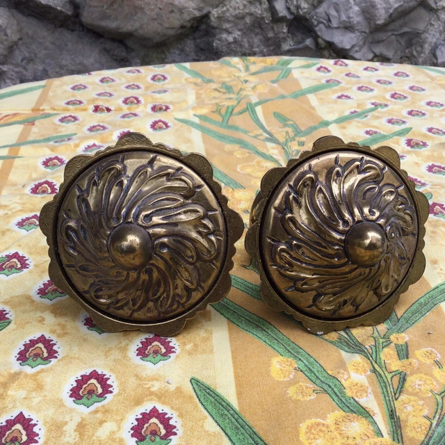 FRENCH Brass Drape Curtain Tiebacks 2 Pair Rococo Medallion Vintage Farmhouse 3