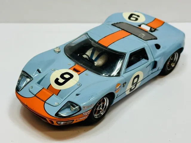 (H) Scalextric Car Analog Ford GT40 N°9 Gulf Colours C2403