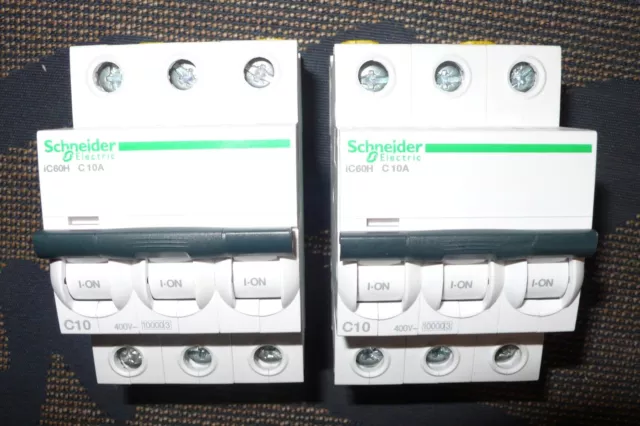 Disjoncteur Triphase 10 Amperes, C10A Schneider Electric A9F79310 Merlin Gerin