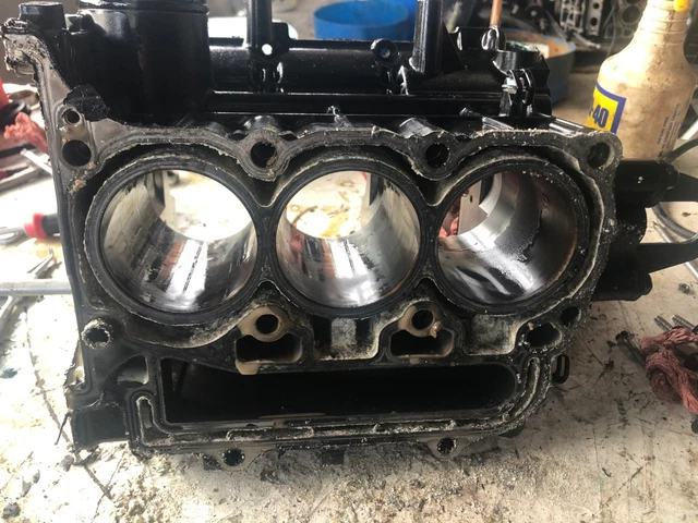 bloc moteur  pour df 50 et df40 cv suzuki 4 tps