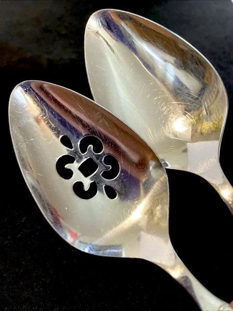 2 Oneida Community MADRID Stainless Flatware Serving Spoons NO Black 1 Pierced 3