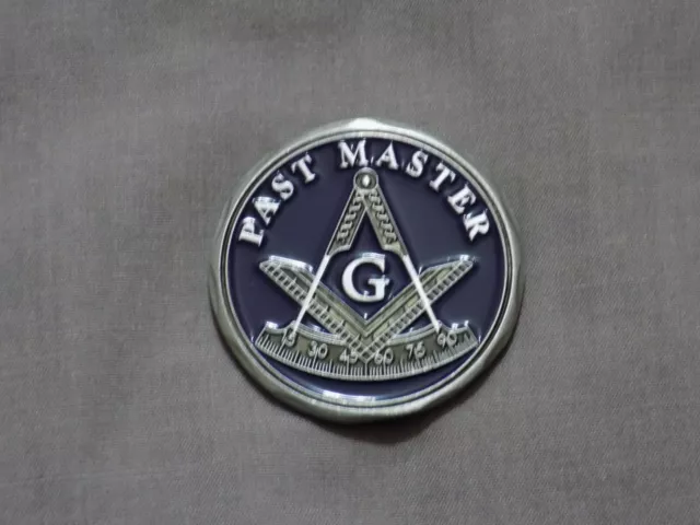 Masonic Past Master w/Square Challenge Coin Working Tools Fraternity NEW!