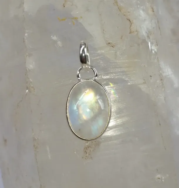 475 Rainbow Moonstone Solid 925 Sterling Silver Oval Gemstone Pendant rrp$45