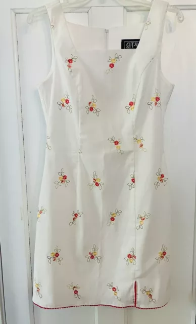 Vintage 90s Dress Women Size 9/10 White Floral Embroidered Y2K City Triangles