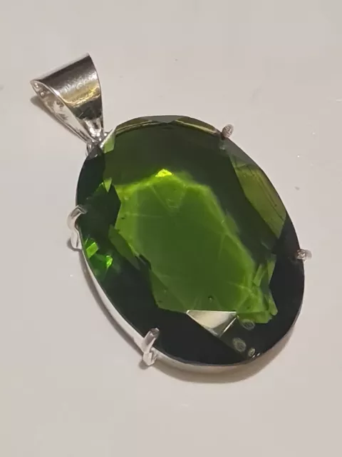 925 Silver Peridot Gemstone Large/chunky Pendant. Beautiful! (2626)