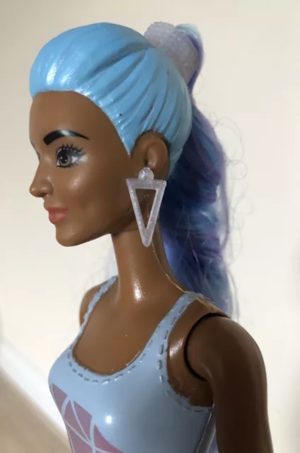 Mattel Color / Colour Reveal Barbie Doll GPD23 moulded blue hair & a ponytail