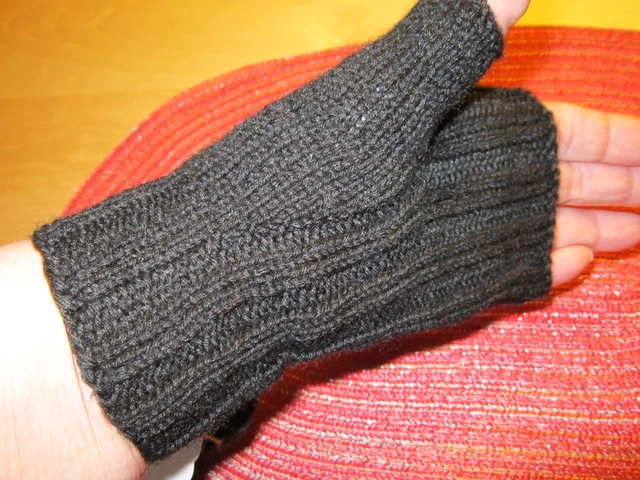Handstulpen für Herren/Damen - schwarz 6 fach Regia Markenwolle 2
