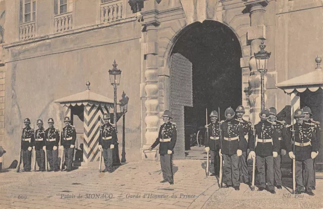 Cpa Monaco Le Palais De Monaco Garde D'honneur Du Prince