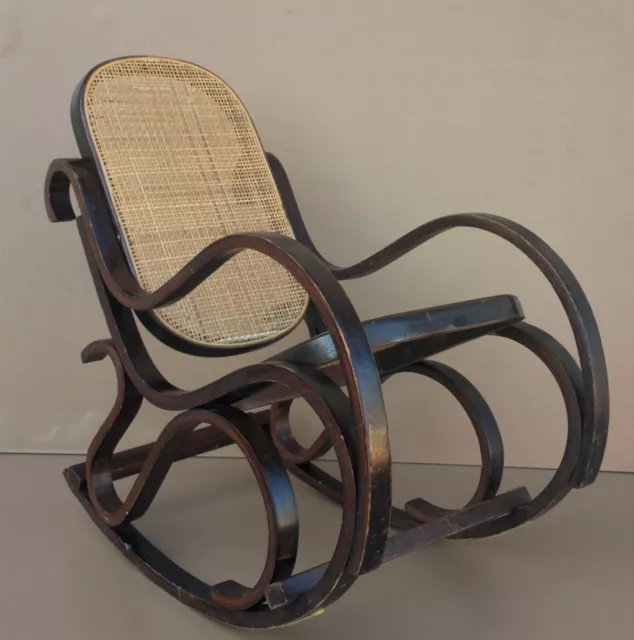 Ancien ROCKING CHAIR BOIS COURBE ENFANT THONET ? fauteuil à bascule vintage déco