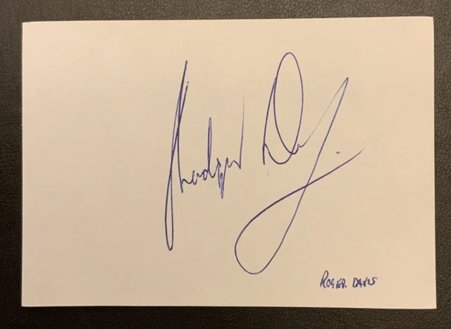HAND SIGNED WHITE CARD - Roger Davis - Personally Signed At A Golf Event