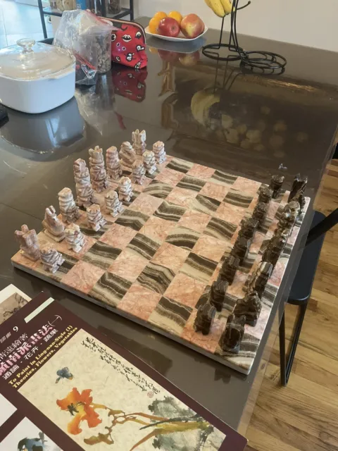 VINTAGE MARBLE CHESS BOARD 14IN. CARVED ONYX 32 Pc BROWN & SALMON PINK ...