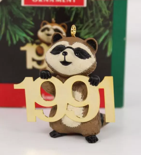Hallmark 1991 Fabulous Decade Keepsake Raccoon Ornament 2Nd In Series Vintage