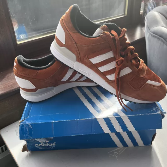 Adidas zx 700 deals fox red