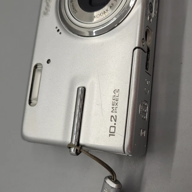 Kodak EasyShare M1073 IS 10,2 megapixel fotocamera digitale compatta argento testato 21
