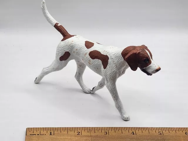 2000 Breyer Companion Tricolor English Fox Hound Retired Hunting Dog