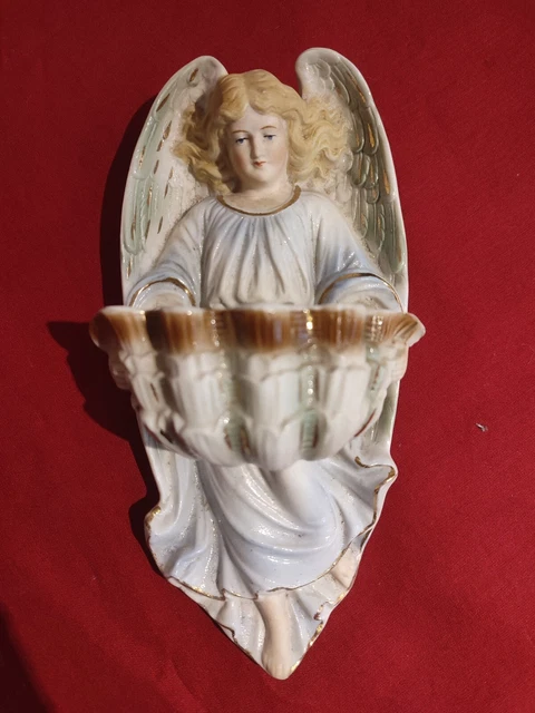 Ancien bénitier ange en biscuit du XIXème siècle