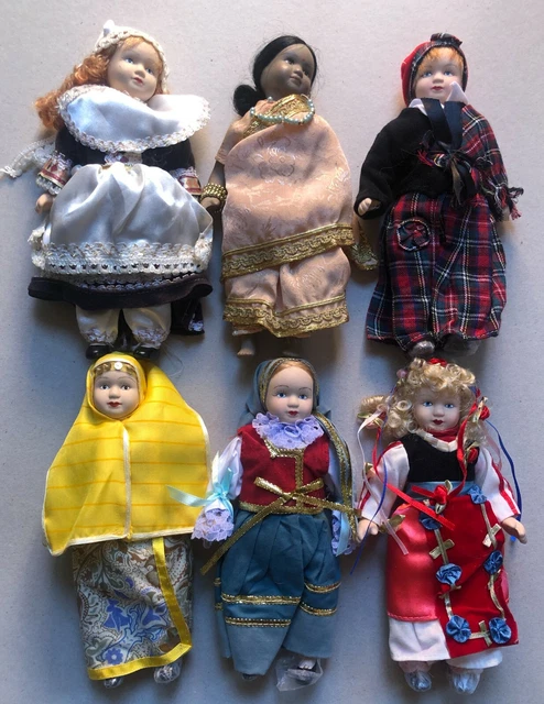 Muñecas del sale mundo de porcelana