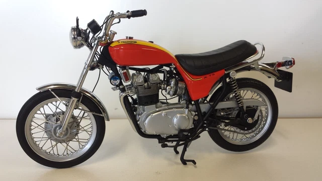 TRIUMPH HURRICANE X75. Minichamps 1/12 EUR 179,29 - PicClick FR