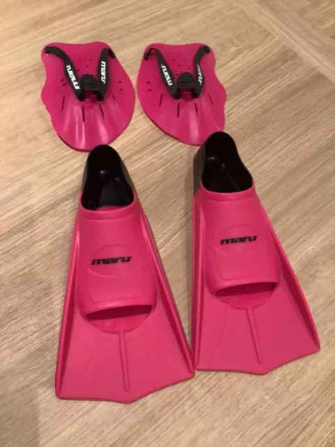 Maru Training Fins Swimming Flippers & Maru Swimming Hand Paddles