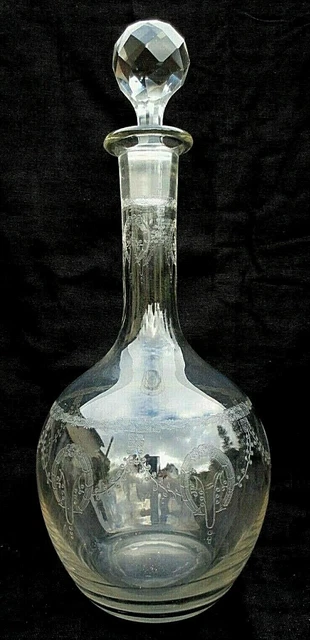 * SAINT-LOUIS - Carafe a eau modèle " NOËL " CRISTAL  gravé - 1930 -n°1