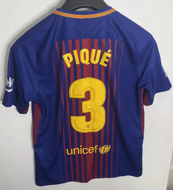 FC Barcelona 2017 (#3 G. Pique)  home football shirt jersey - Nike Size Medium 2