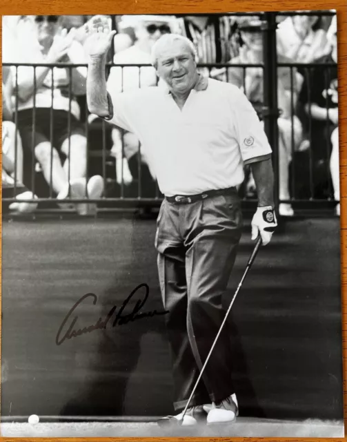 10” X 8”  Signed Photo Of    Golf Legend Arnold Palmer.