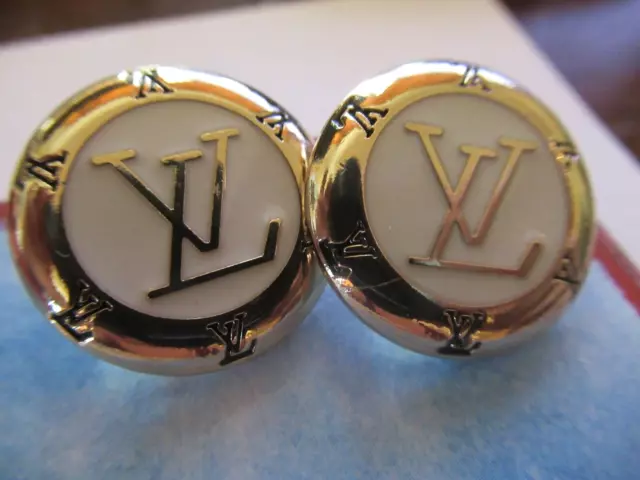 LOUIS VUITTON LV 2 buttons PINK GOLD tone metal , RHINESTONES 22mm