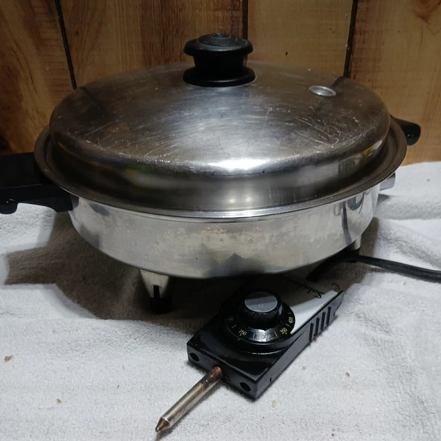 Saladmaster 11" Electric Skillet Pan Oil Core Vapo Lid #7815 - 1150 Watts Cord Saladmaster 11" Electric Skillet Pan Oil Core Vapo Lid #7815 - 1150 Watts Cord