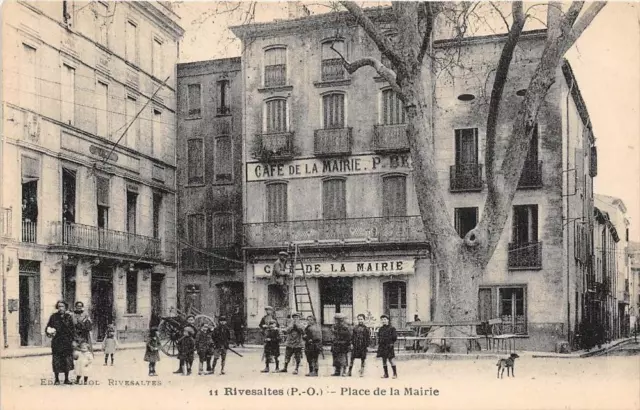 Cpa 66 Rivesaltes Place De La Mairie