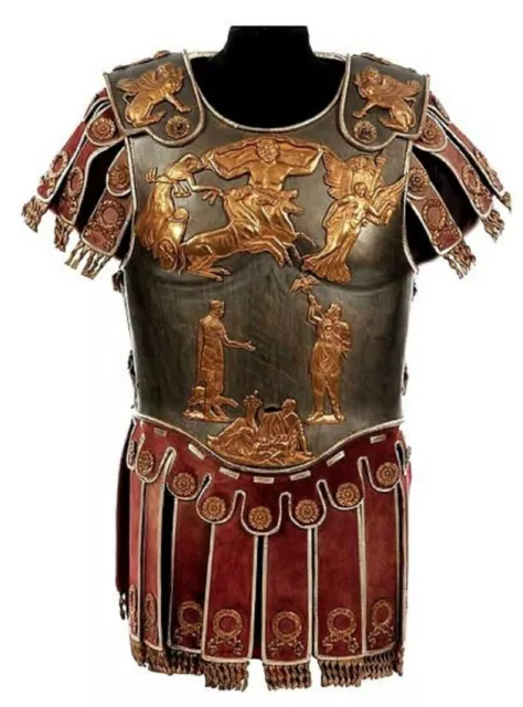 Corazza muscolare romana medievale, armatura, pettorale da cavaliere con...