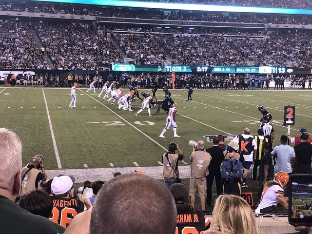 2 Jets v Commanders Tickets - Low Lev Sec 142 - Row 6 - 15 YD - Sun 12/24 E-Tran