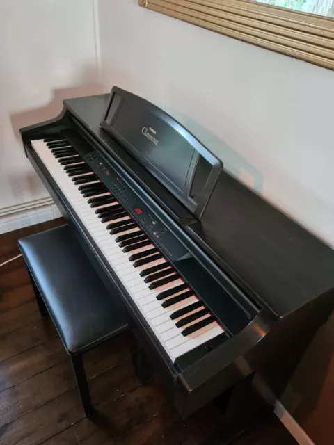 Yamaha Clavinova CLP 860 Electric Piano beautiful dark wood, works perfectly.