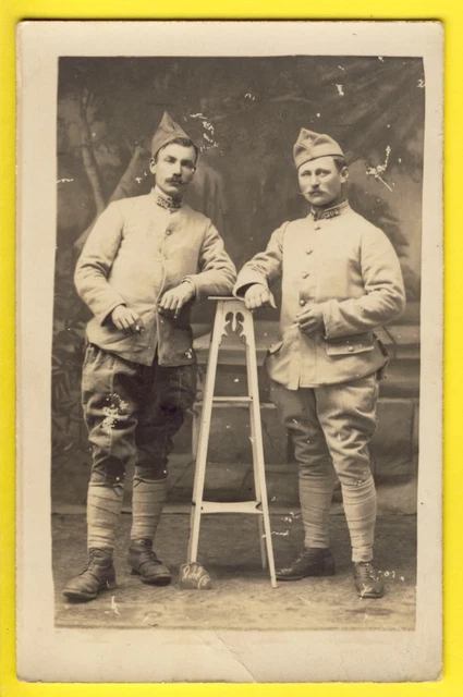 cpa Carte Photo vers 1914 MILITAIRES SOLDATS en Uniforme du 304° Régiment