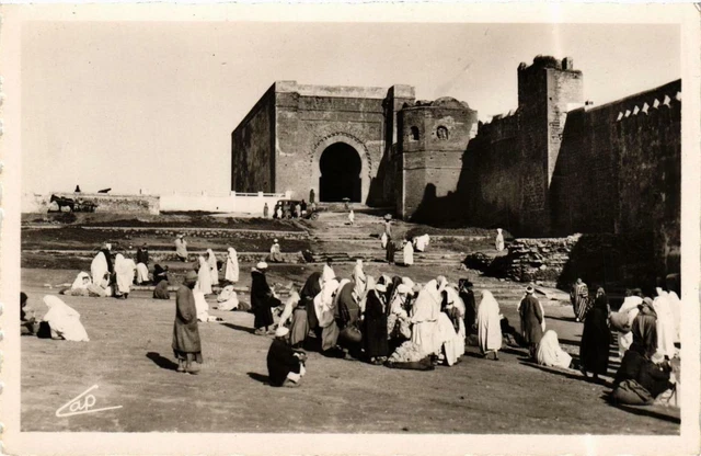 CPA AK RABAT Marché de la Laine a la Porte des Oudaias MAROC (689985)