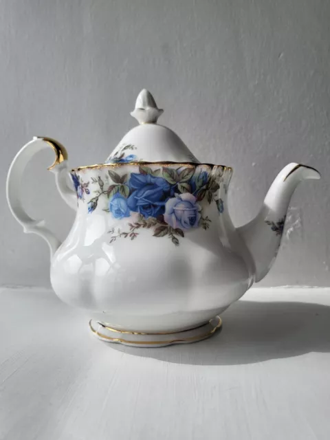 Royal Albert "Moonlight Rose" Small Tea Pot. 1st Quality, Great condition